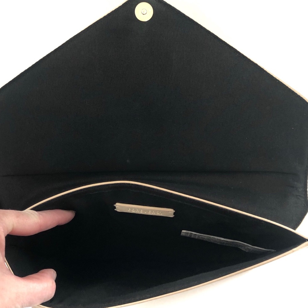 Cream Envelope Clutch From Forever 21 - Picture 4 of 6